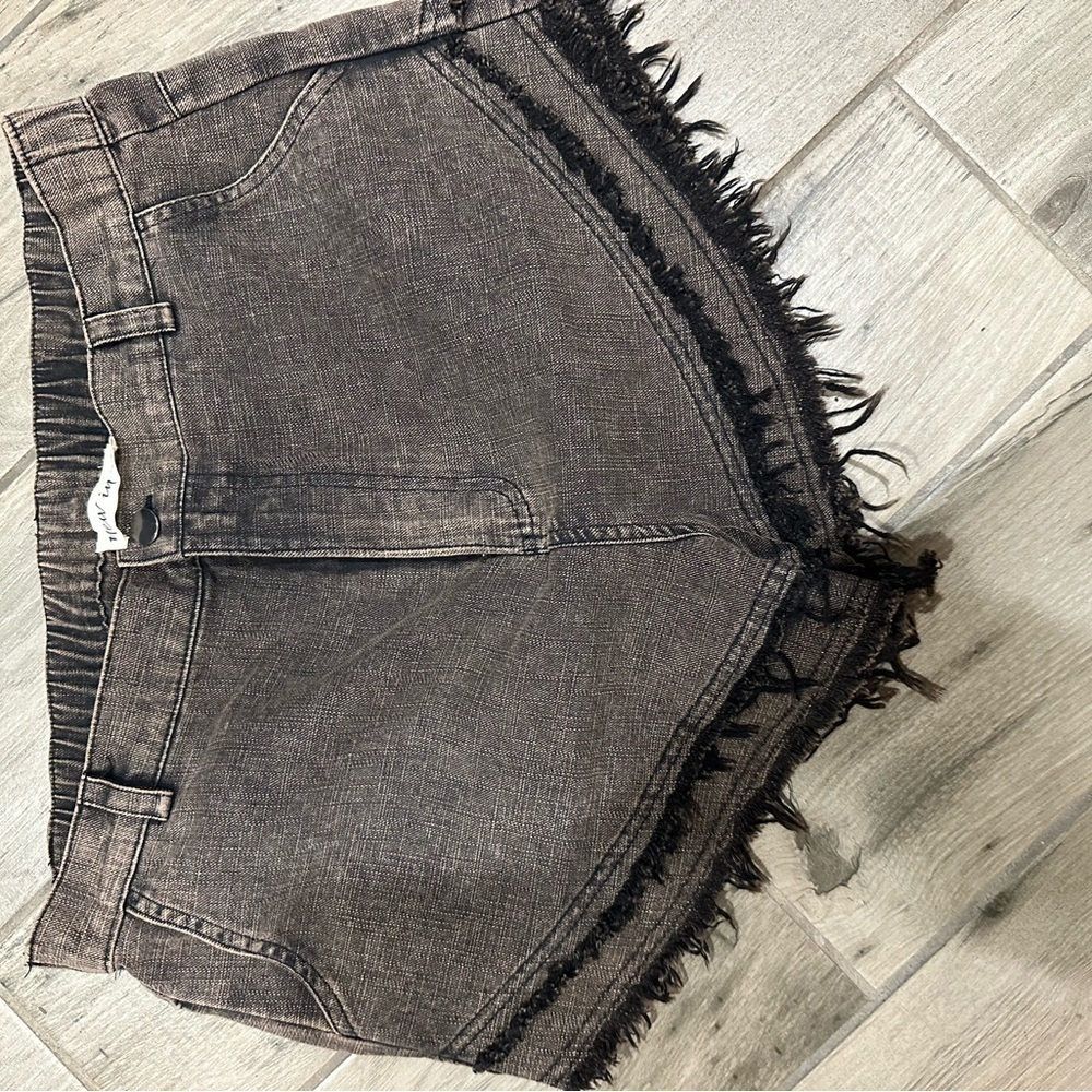 Edgy Brown Frayed Hem Jean Shorts Festival Boho